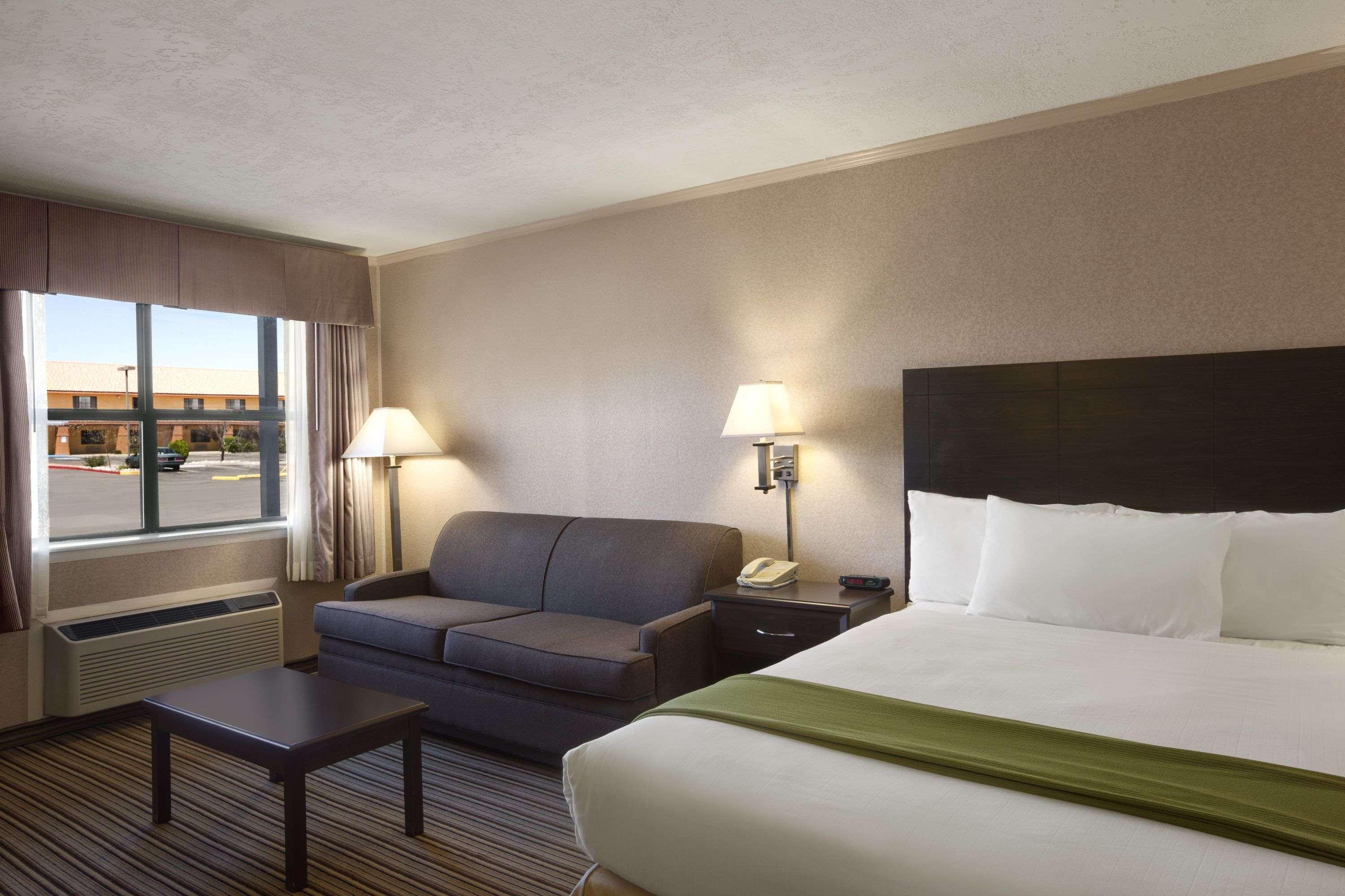 Days Inn By Wyndham Grants Exteriör bild